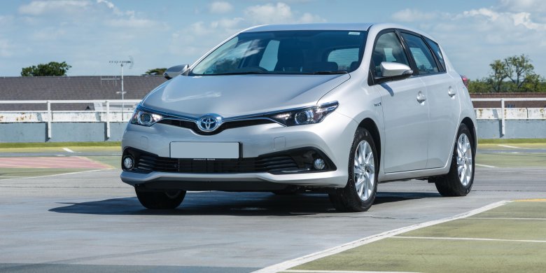 Toyota auris hybrid 2012