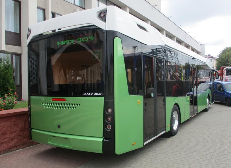 Троллейбус маз 303