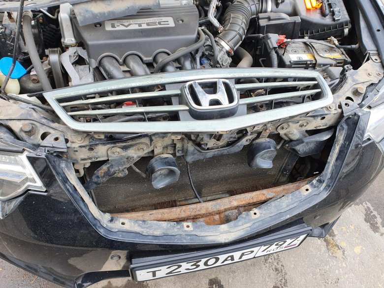 Решетка радиатора accord 8