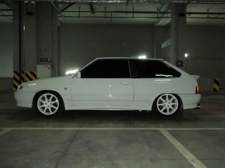 Лада 2113 белая