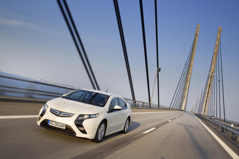 Opel ampera 2012