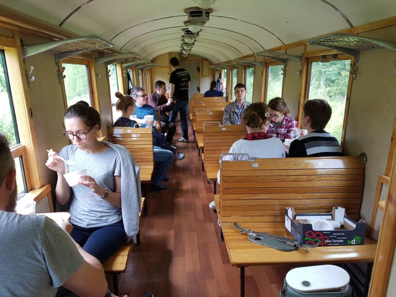 Узкоколейный вагон пафаваг