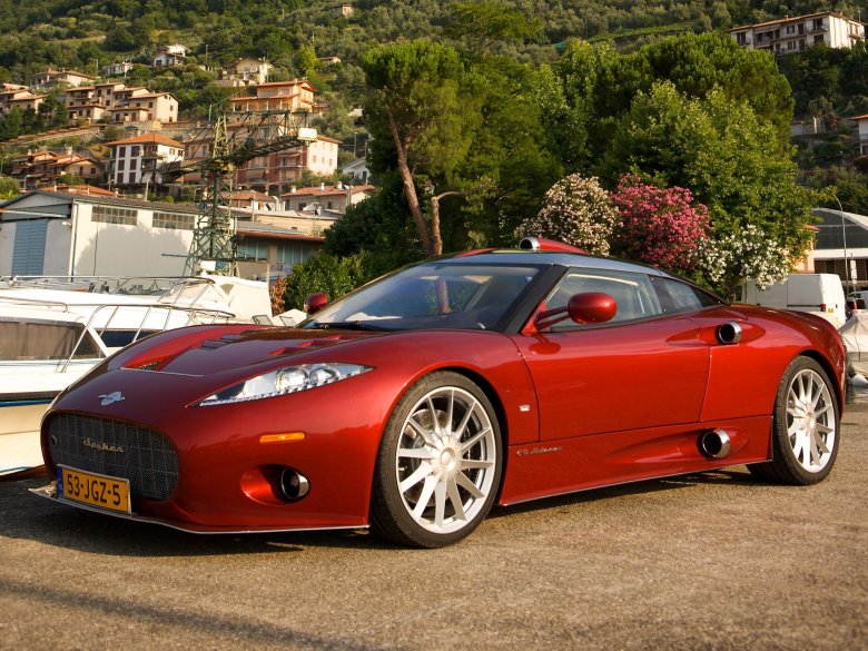 Машина spyker c8