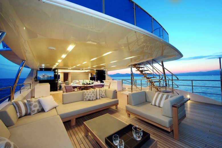 Роскошная яхта