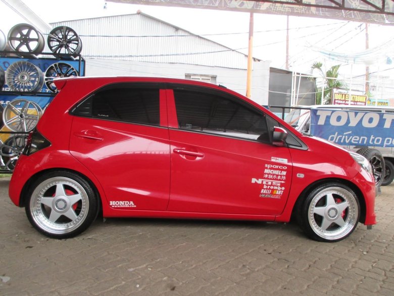 Honda brio