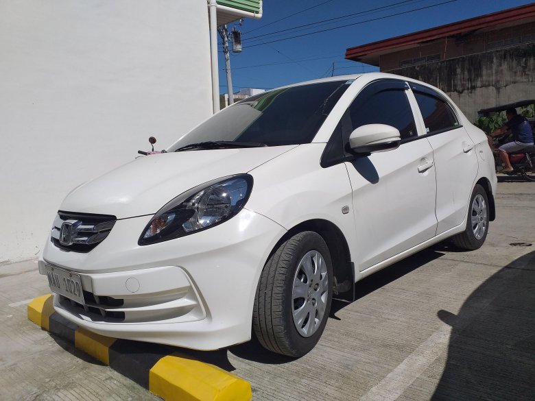 Хонда брио 2015