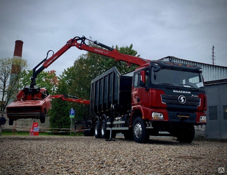 Ломовоз с манипулятором
