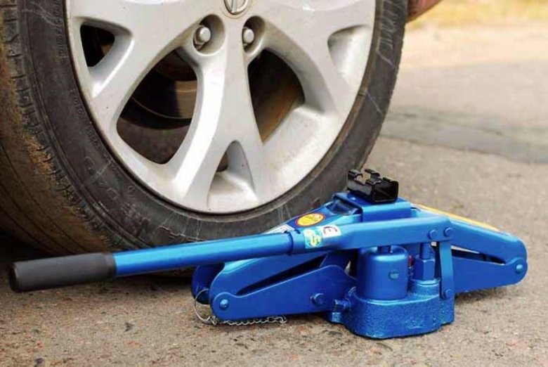 Подкатной гидравлический домкрат tt600rd