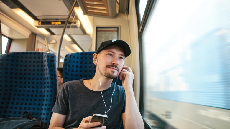 Человек поезд