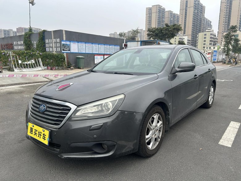 Автомобиль faw