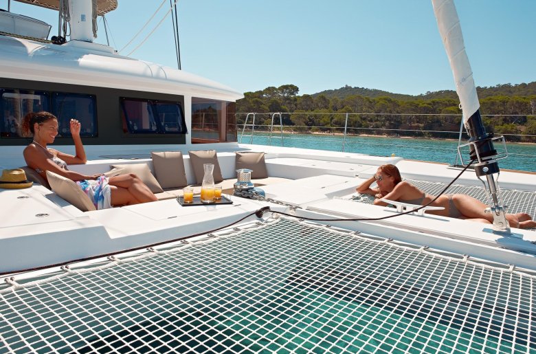 Лагун 400 катамаран