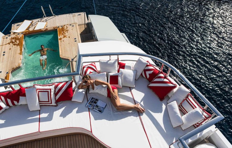 Роскошная яхта