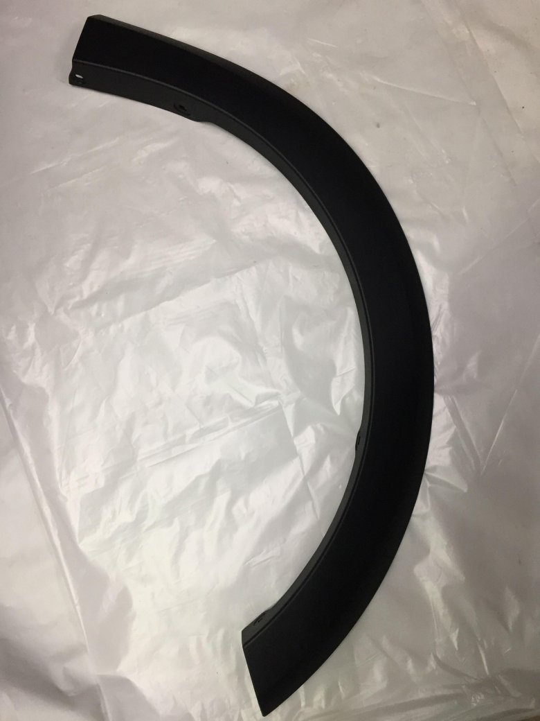 Молдинг арки переднего крыла правый renault