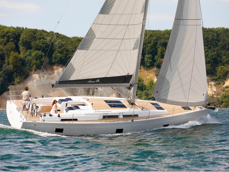 Яхта hanse 458