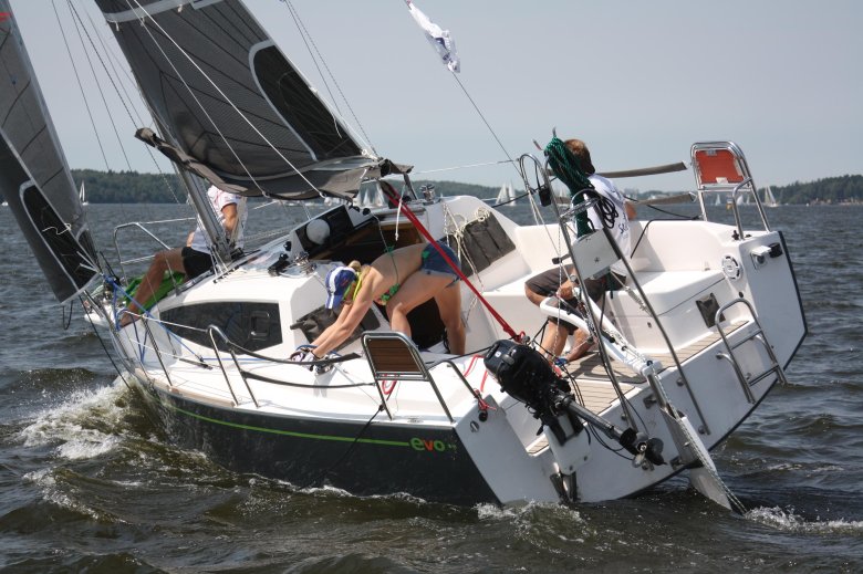 Delphia 31 парусная яхта