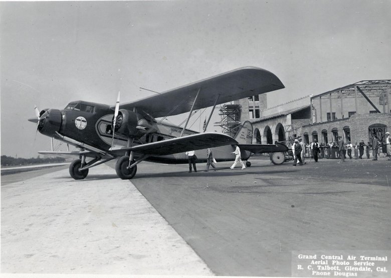 Curtiss t 32 condor ii