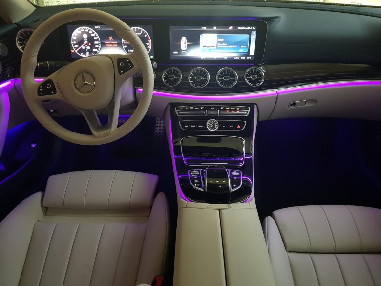 Мерседес е200 салон