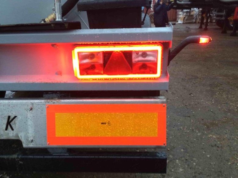 Фонарь задний сеспель прицеп