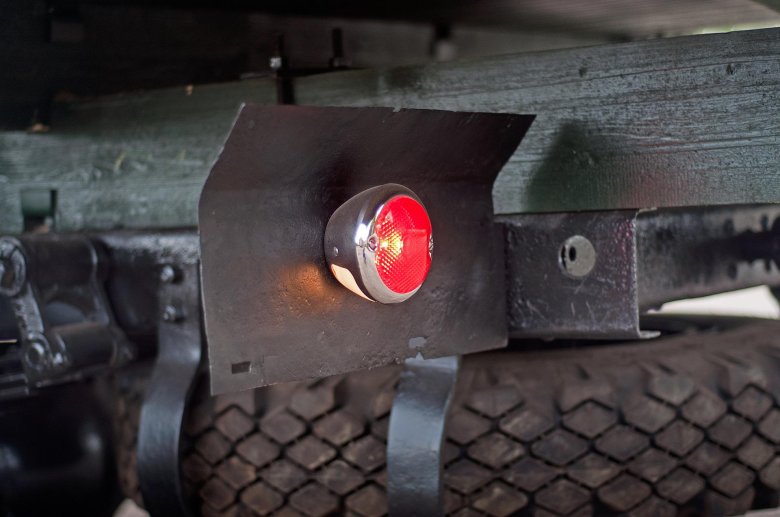 Задний противотуманный фонарь уаз буханка