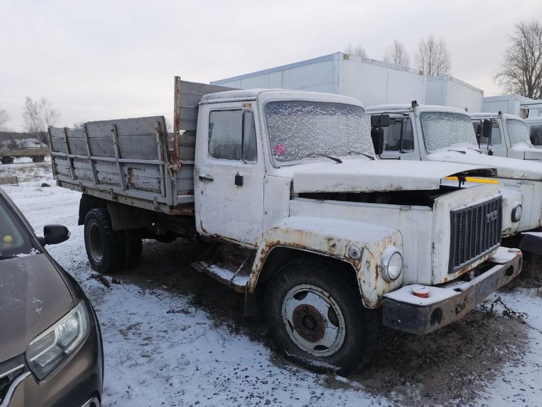 Автомобиль газ 3307