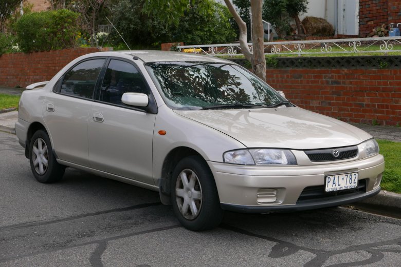 Mazda 323 s ba