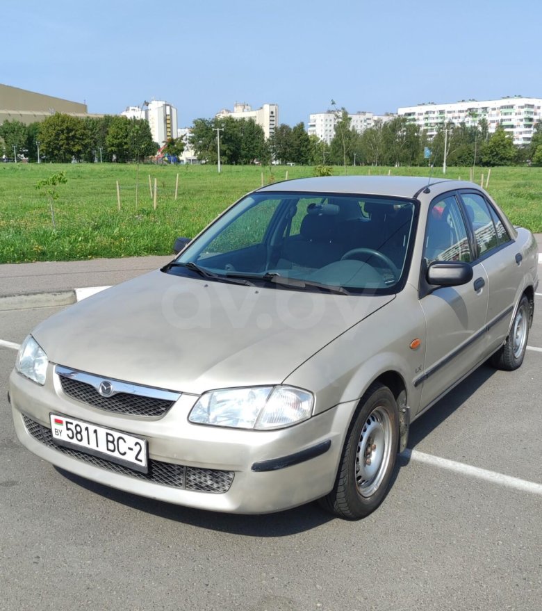 Мазда 323 1999