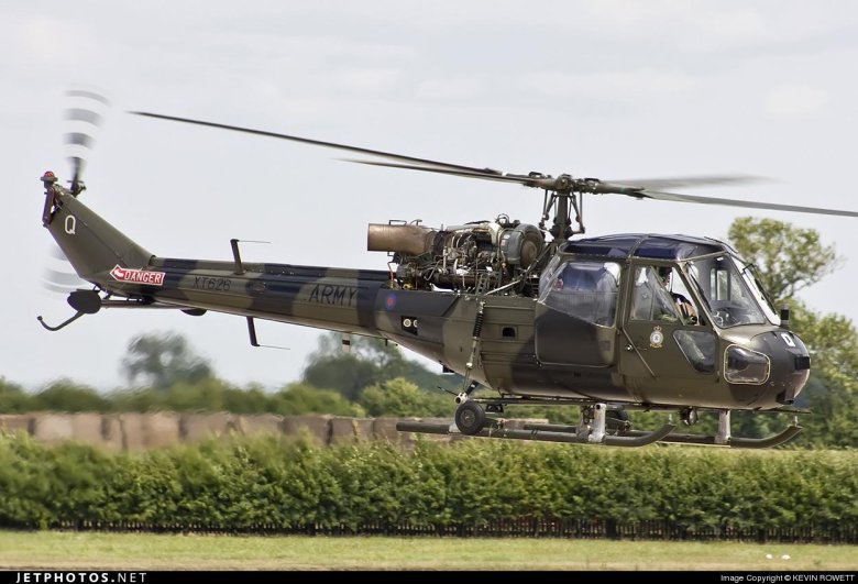 Военен вертолет