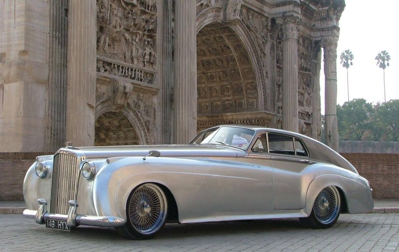 Rolls royce bentley