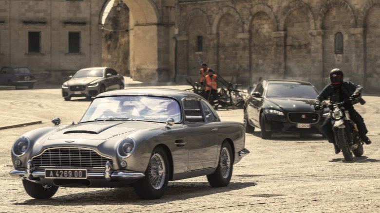 Aston martin db5 james bond