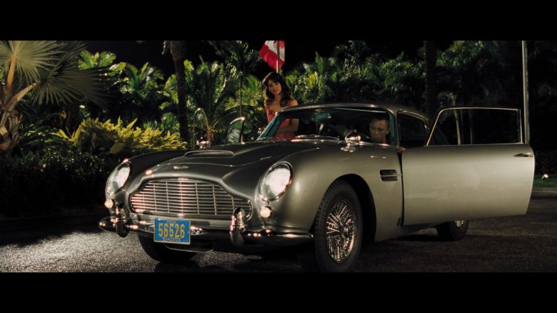 Казино рояль астон мартин