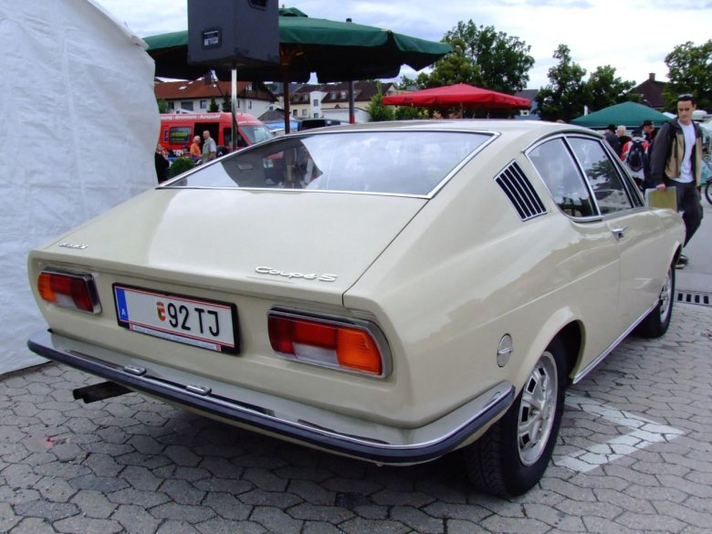 Audi 100 coupe s