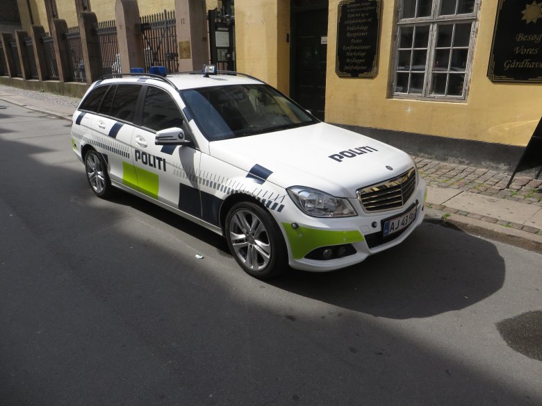 Mercedes-benz polizei