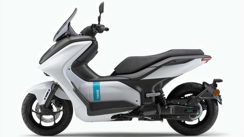 Ямаха скутер 2022