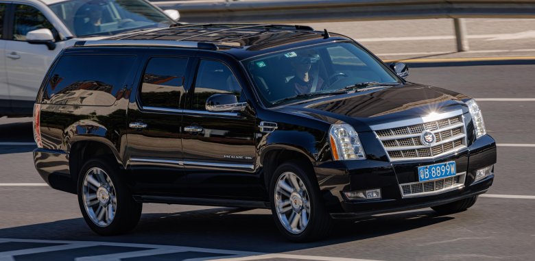 Cadillac escalade 3 поколение
