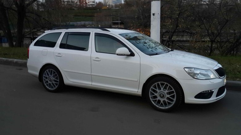 Octavia a5 combi r18