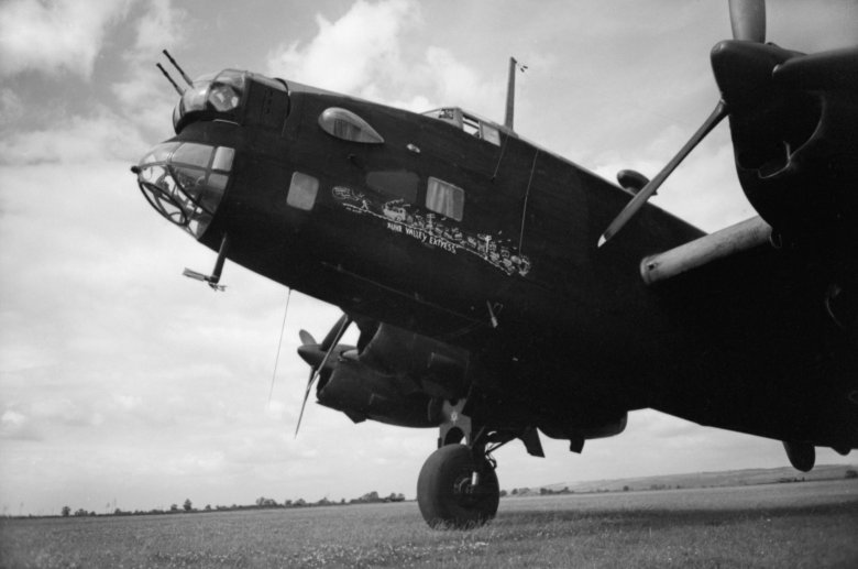 Самолет авро ланкастер