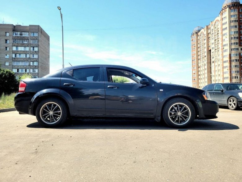 Додж авенджер