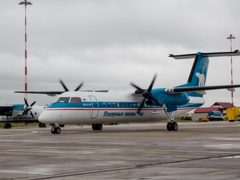 Bombardier q300 якутия