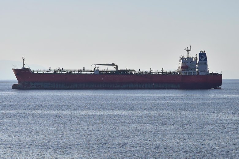 Усть луга танкер