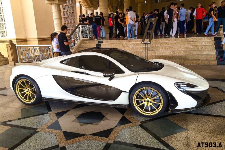 Mclaren p1 gold