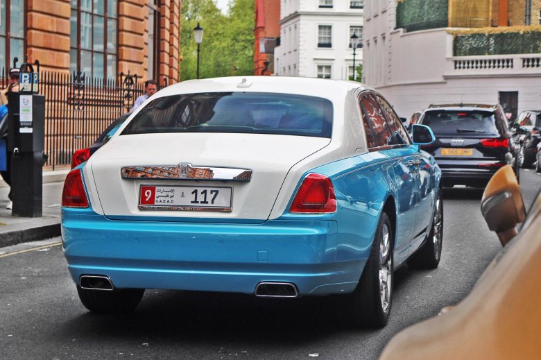 Rolls royce ghost 2011