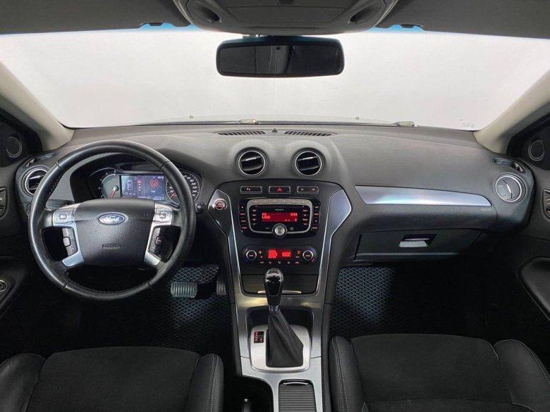 Форд мондео 2010 года