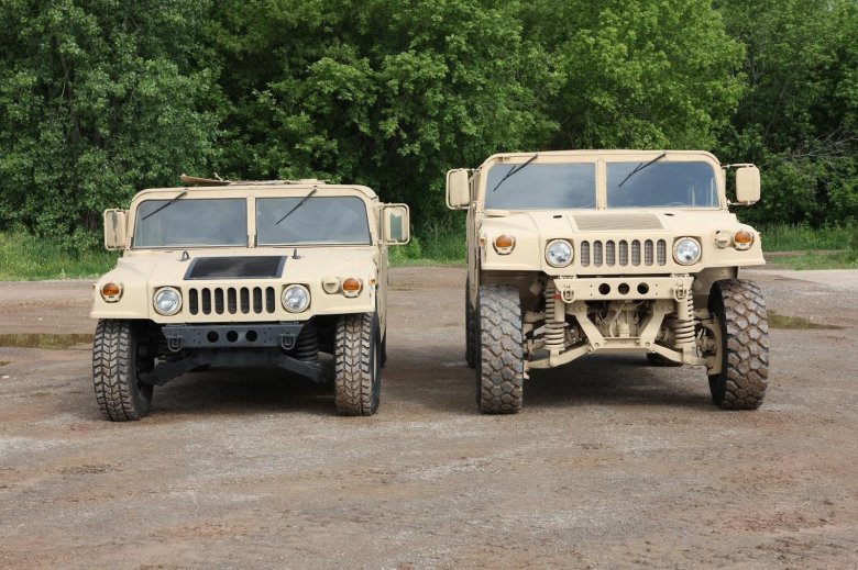 Hummer h 1 humvee