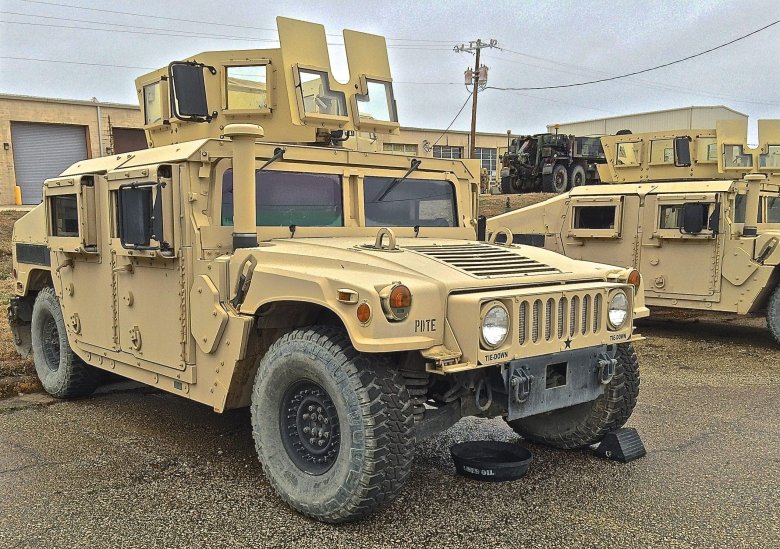 Hmmwv m1114 uah