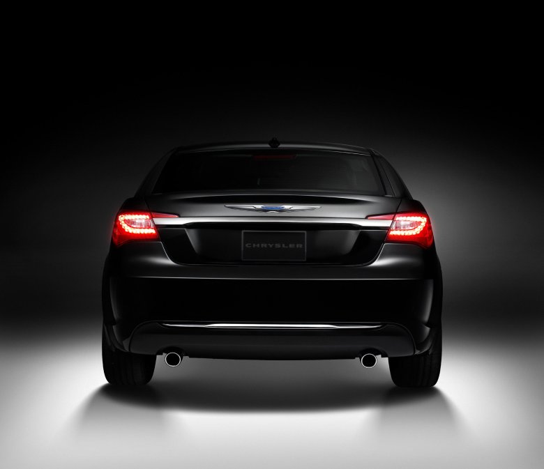 Chrysler 200 седан