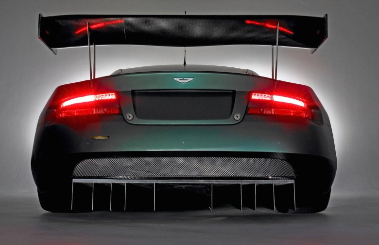 Aston martin dbr9