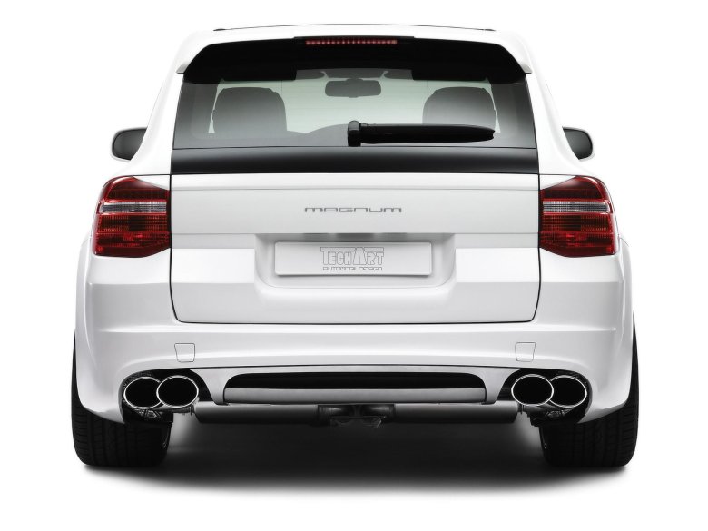 Porsche cayenne magnum