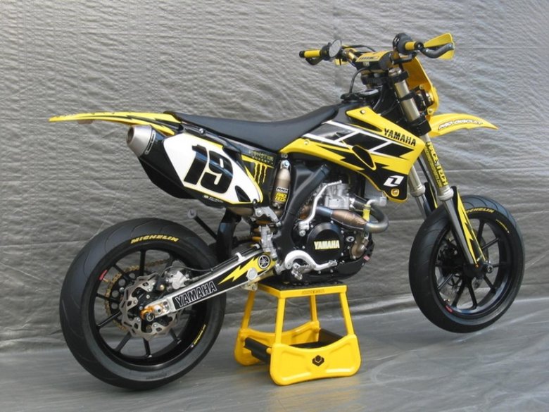 Yamaha yz450f supermoto