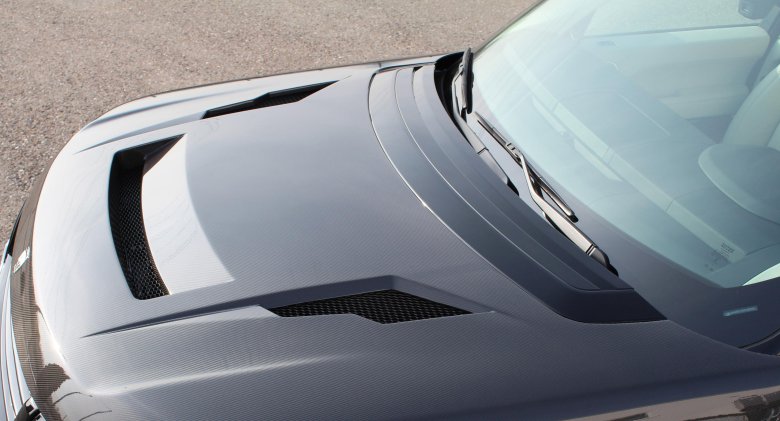 Воздухозаборник на авто