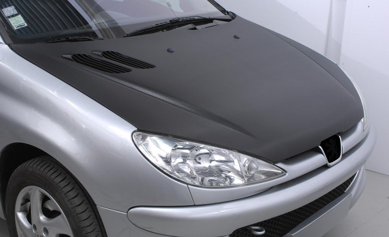 Карбоновая пленка для авто